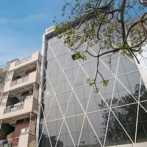 Neon Tower Hotel New Delhi